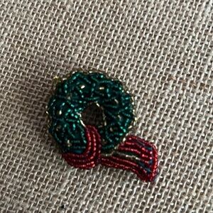 Vintage beaded wreath brooch
